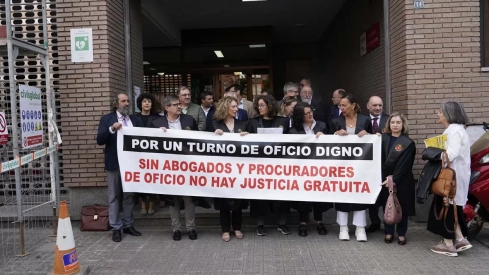  Concentración y lectura de manifiesto de los abogados y procuradores del Turno de Oficio