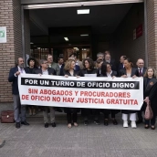  Concentración y lectura de manifiesto de los abogados y procuradores del Turno de Oficio