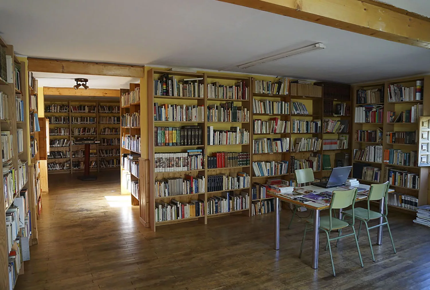'A Plena Cultura'. Biblioteca Del Concejo De Villamartín Del Sil