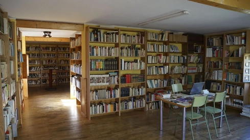 'A Plena Cultura'. Biblioteca Del Concejo De Villamartín Del Sil