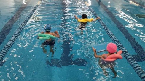  Piscina municipal de Carbajal de la Legua