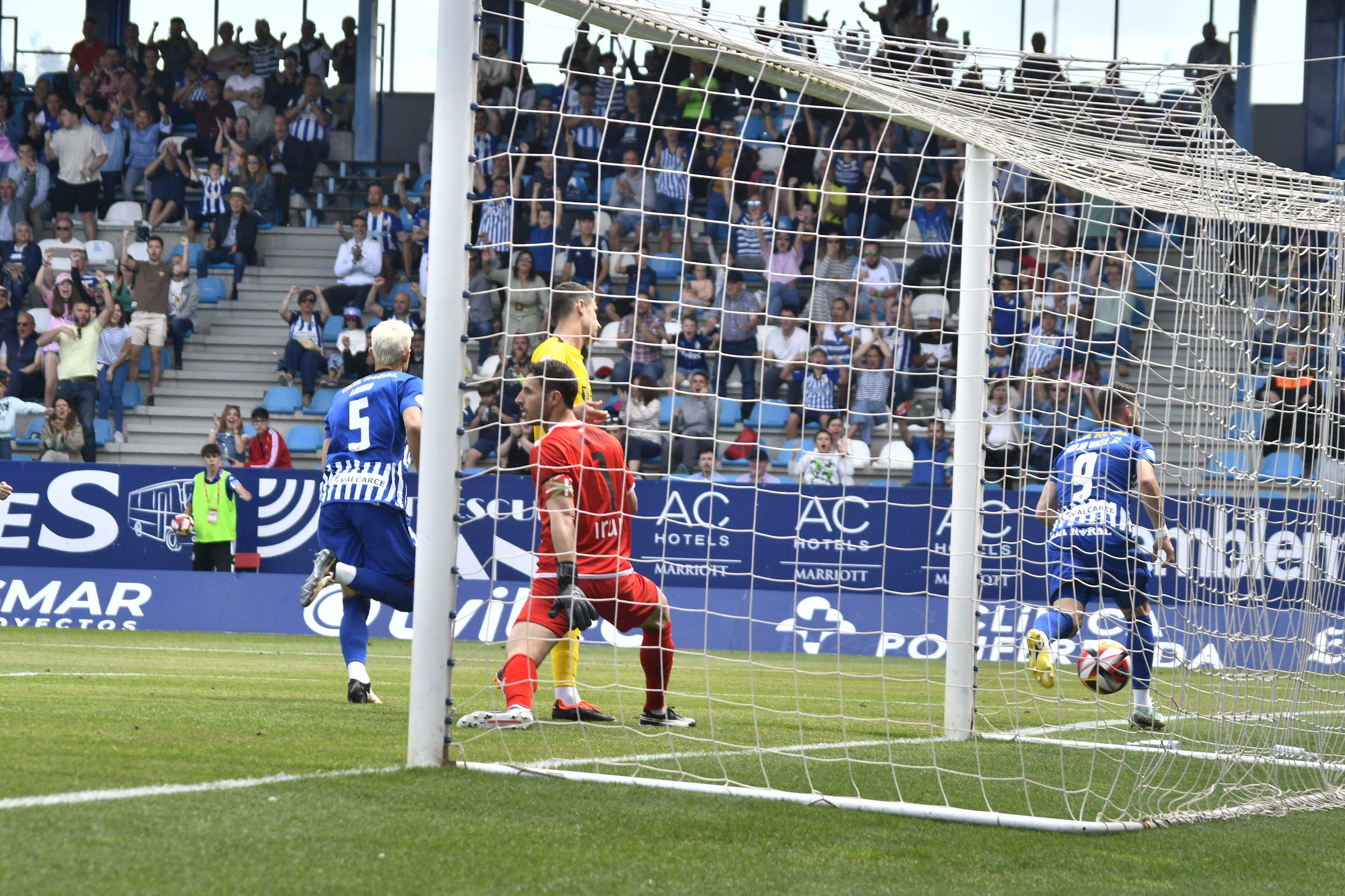 Primer gol de la Ponferradina Primer gol de la Ponferradina
