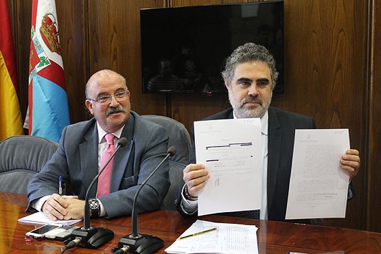 Algunas de las facturas de contratos sin procedimiento y pagadas por decreto de alcaldía