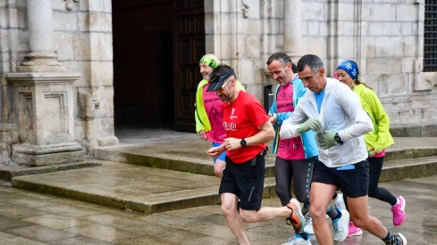 Carrera 'A Santiago contra el cáncer' en Ponferrada