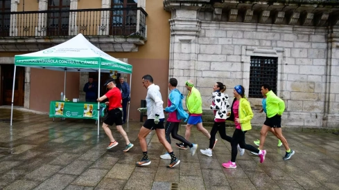 Carrera 'A Santiago contra el cáncer' en Ponferrada