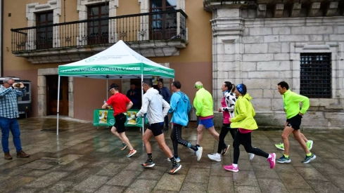 Carrera 'A Santiago contra el cáncer' en Ponferrada