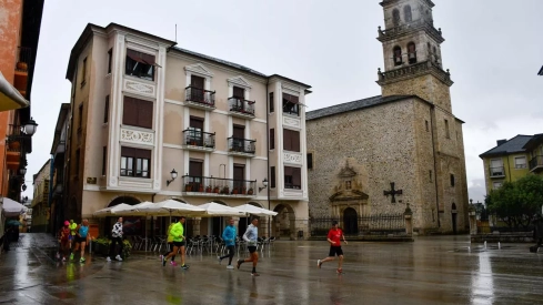 Carrera 'A Santiago contra el cáncer' en Ponferrada