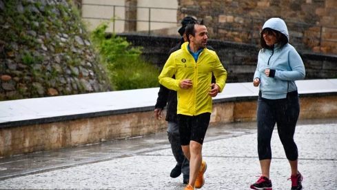  Carrera 'A Santiago contra el cáncer' en Ponferrada