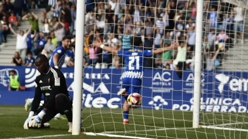 Primer gol de la Ponferradina