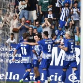Primer gol de la Ponferradina.