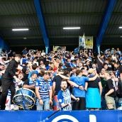 Así celebraron afición y jugadores de la Ponferradina la plaza en play off (4)
