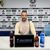 Juanfran, sobre el apoyo a la Ponferradina antes del play-off: «Da gusto ver la bandera de la Deportiva por los balcones» | Foto: Twitter Ponferradina