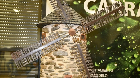 El Bierzo 'se convierte' en piedra con la exposición de maquetas de Carracedelo El Bierzo 'se convierte' en piedra con la exposición de maquetas de Carracedelo
