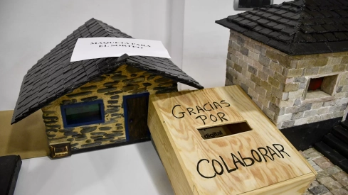 El Bierzo 'se convierte' en piedra con la exposición de maquetas de Carracedelo El Bierzo 'se convierte' en piedra con la exposición de maquetas de Carracedelo