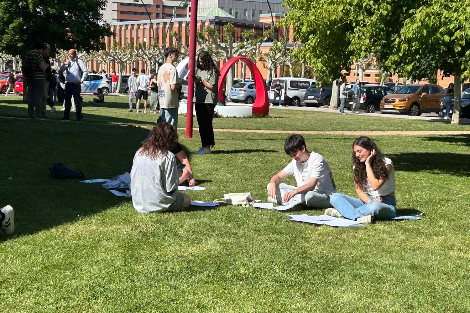 ebau leon (3) ebau leon (3)