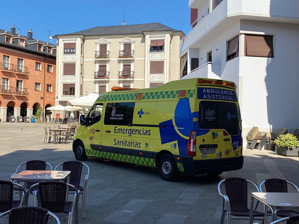 ambulancia plaza encina ponferrada