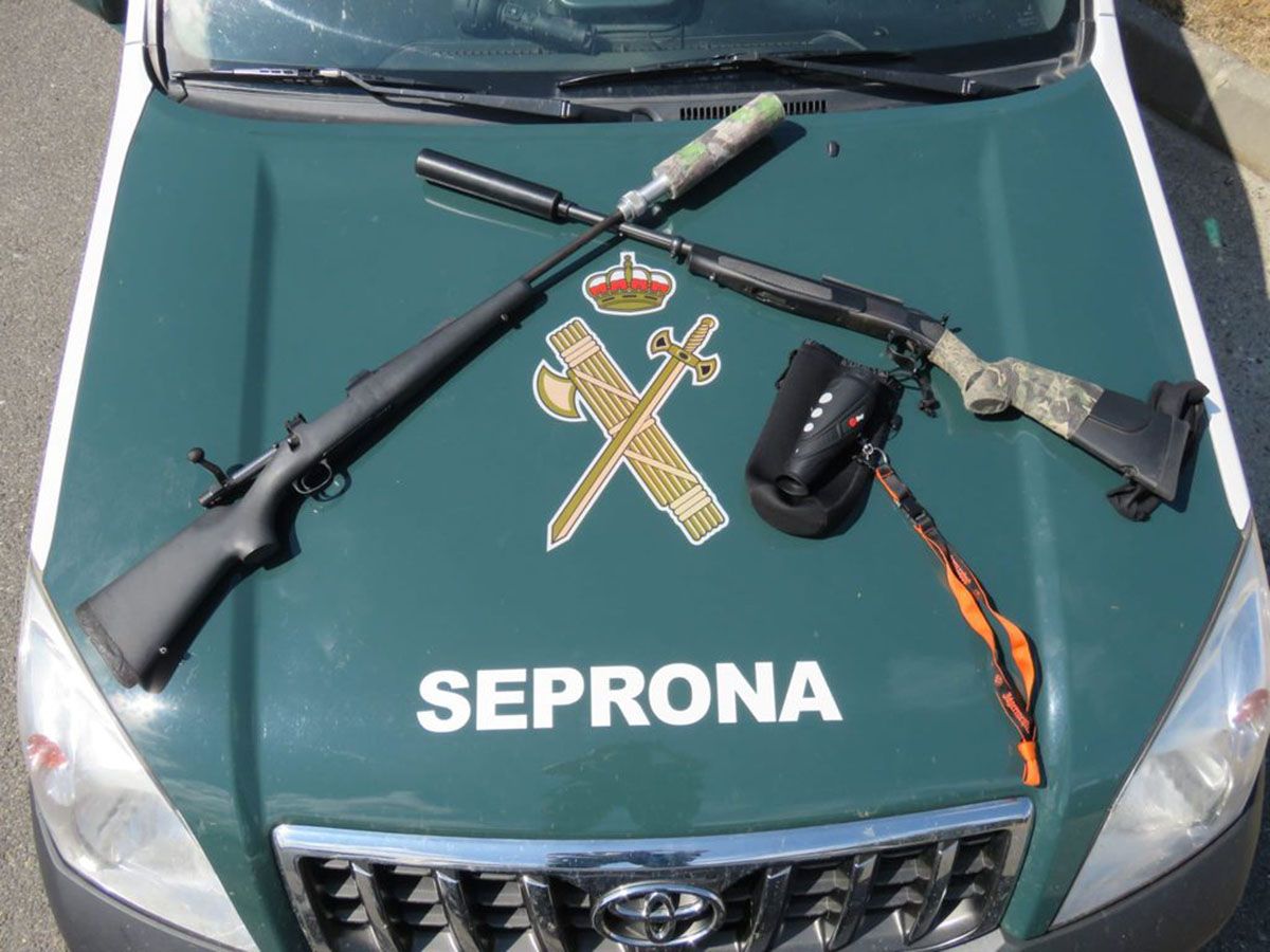 Imagen de un coche del Servicio de Protección de la Naturaleza de la Guardia Civil, Seprona
