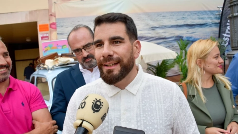 Representante de El Centro Mola, Iván Rodríguez Representante de El Centro Mola, Iván Rodríguez