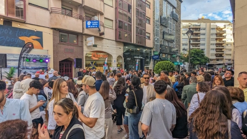 Fiesta 'Flower Power' (21) Fiesta 'Flower Power' (21)