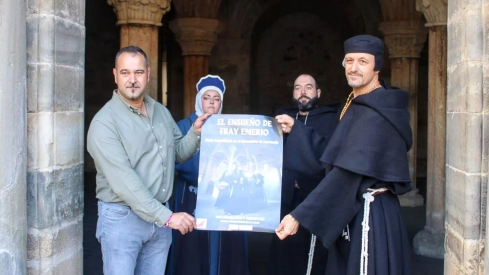 Monjes, reinas y abades regresan al monasterio de Carracedo gracias a las visitas teatralizadas