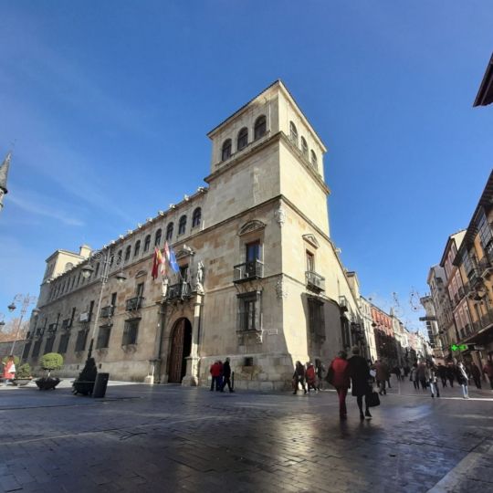 Palacio de los Guzmanes sede de la Diputación de León