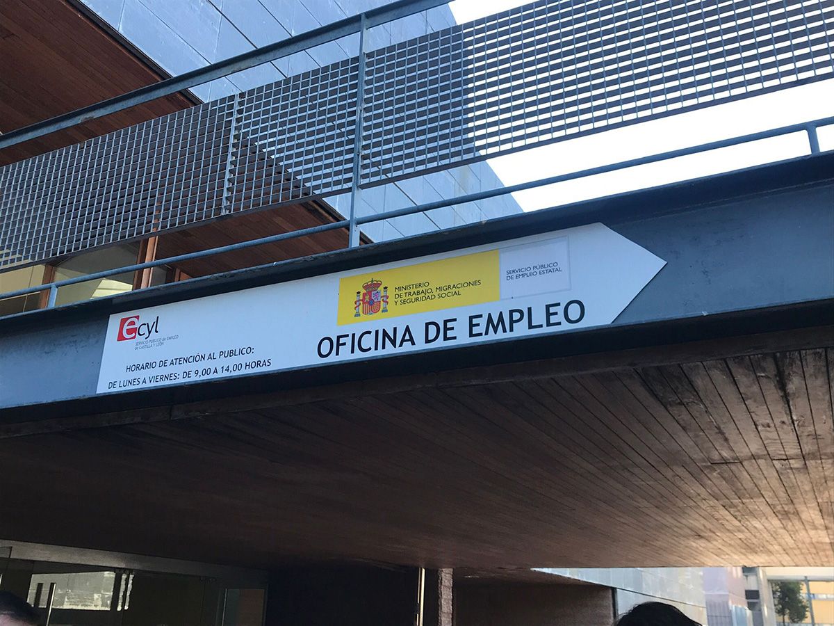  Oficina de empleo, paro