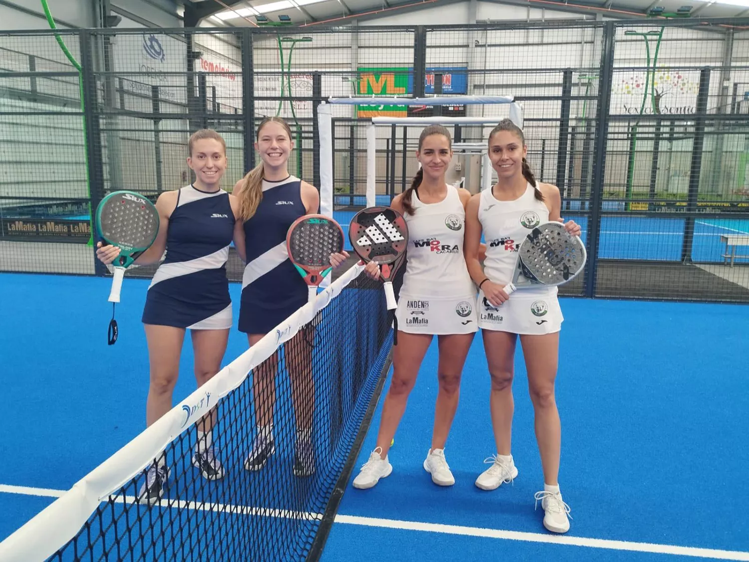 Campeonas premio consolación primera categoría femenina Ana Gago y Andrea Blanco