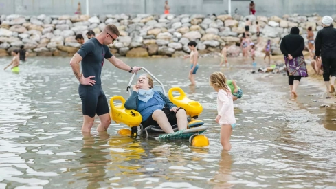 Residentes de Campolar de Bembibre van a la playa (13) Residentes de Campolar de Bembibre van a la playa (13)