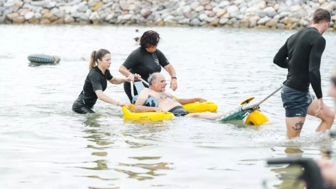 Residentes de Campolar de Bembibre van a la playa (17) Residentes de Campolar de Bembibre van a la playa (17)