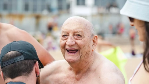 Residentes de Campolar de Bembibre van a la playa (30) Residentes de Campolar de Bembibre van a la playa (30)