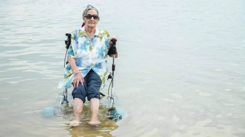 Residentes de Campolar de Bembibre van a la playa (32) Residentes de Campolar de Bembibre van a la playa (32)