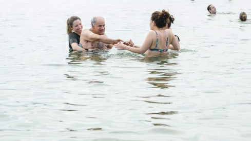 Residentes de Campolar de Bembibre van a la playa (33) Residentes de Campolar de Bembibre van a la playa (33)