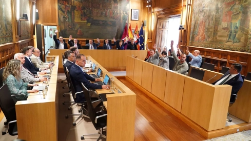 Votación a favor de la autonomía leonesa en la Diputación de León