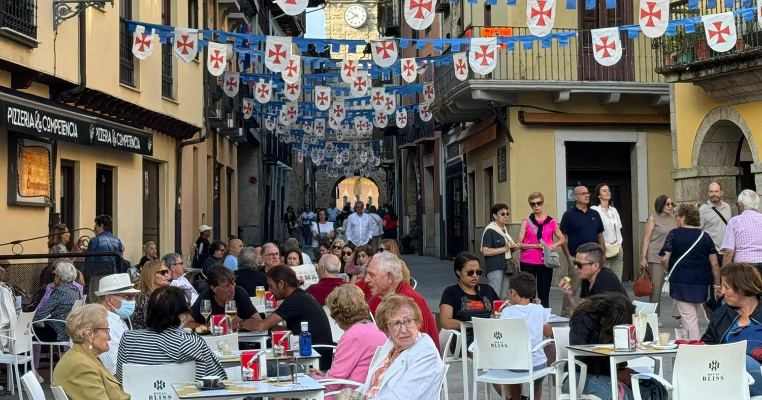 Junio marca el mejor dato de creación de empleo en El Bierzo y Laciana en lo que va de año impulsado por las contrataciones del sector servicios Junio marca el mejor dato de creación de empleo en El Bierzo y Laciana en lo que va de año impulsado por las contrataciones del sector servicios