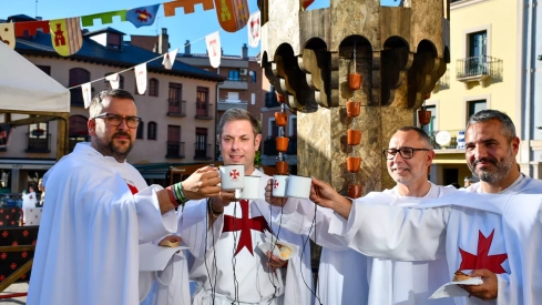 Inauguración de la Fuente Templaria (13) Inauguración de la Fuente Templaria (13)