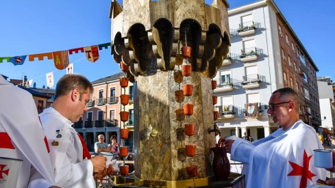 Inauguración de la Fuente Templaria (15) Inauguración de la Fuente Templaria (15)