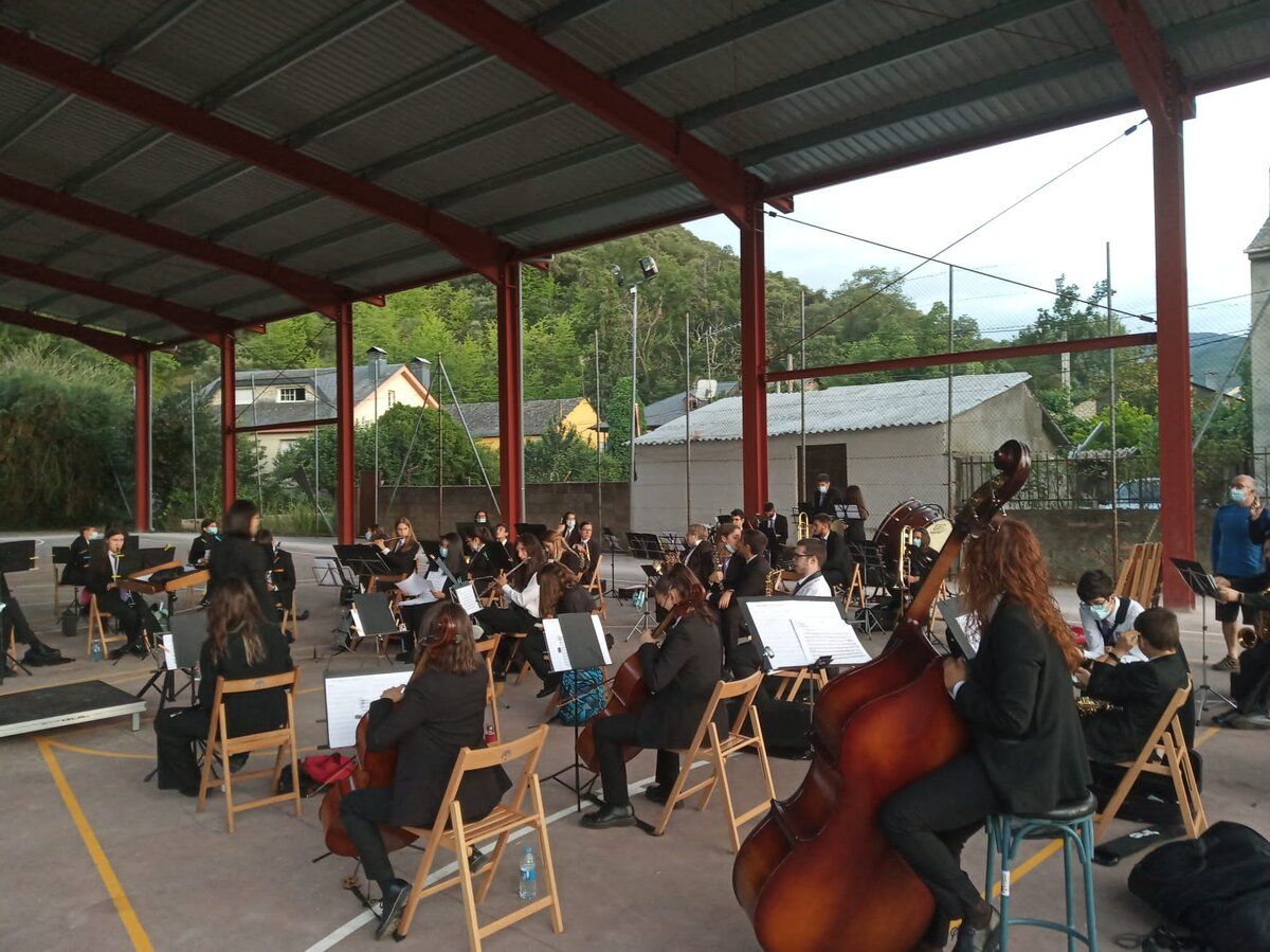 banda musica ciudad ponferrada (1) banda musica ciudad ponferrada (1)