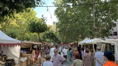 Álbum de fotos del Mercado Medieval de la Noche Templaria de Ponferrada 2024 Álbum de fotos del Mercado Medieval de la Noche Templaria de Ponferrada 2024