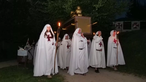 Ponferrada renueva sus votos con el misterio del Temple