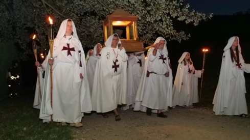 Ponferrada renueva sus votos con el misterio del Temple