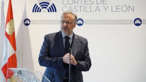 El presidente de las Cortes Carlos Pollán | Rubén Cacho / ICAL