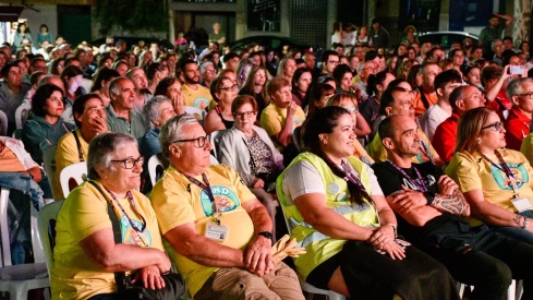 Bembibre disfruta del estreno del Gran Prix viendo el programa en pantalla gigante  (13)