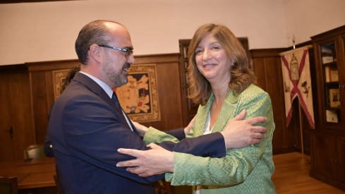 Alcalde de Ponferrada, Marco Morala, y la nueva rectora de la ULE, Nuria González