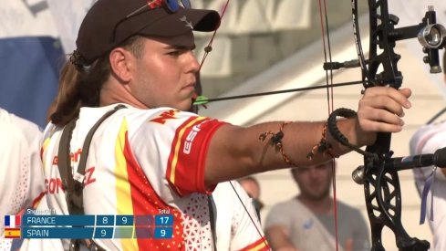 El arquero berciano Héctor González, subcampeón de Europa de tiro compuesto