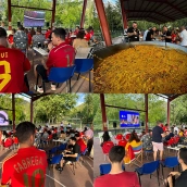 Toral de Merayo con la roja… y con la paellada para abrir boca a la final de la Eurocopa Toral de Merayo con la roja… y con la paellada para abrir boca a la final de la Eurocopa