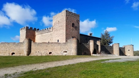 Santiago Segura y José Mota compran el Castillo de Pedraza (Segovia) por casi cinco millones