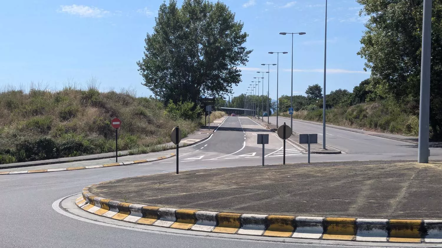 Reabren al tráfico un carril de la Avenida de Milán de Ponferrada tras dos años en obras (4) Reabren al tráfico un carril de la Avenida de Milán de Ponferrada tras dos años en obras (4)