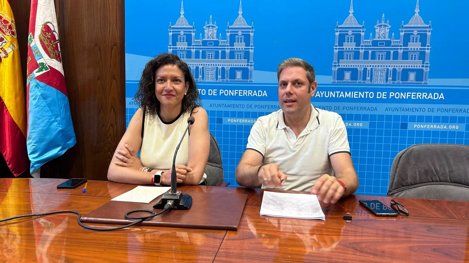 Lidia Coca e Iván Alonso durante la rueda de prensa sobre el proyecto del Castillo de Ponferrada este viernes Lidia Coca e Iván Alonso durante la rueda de prensa sobre el proyecto del Castillo de Ponferrada este viernes