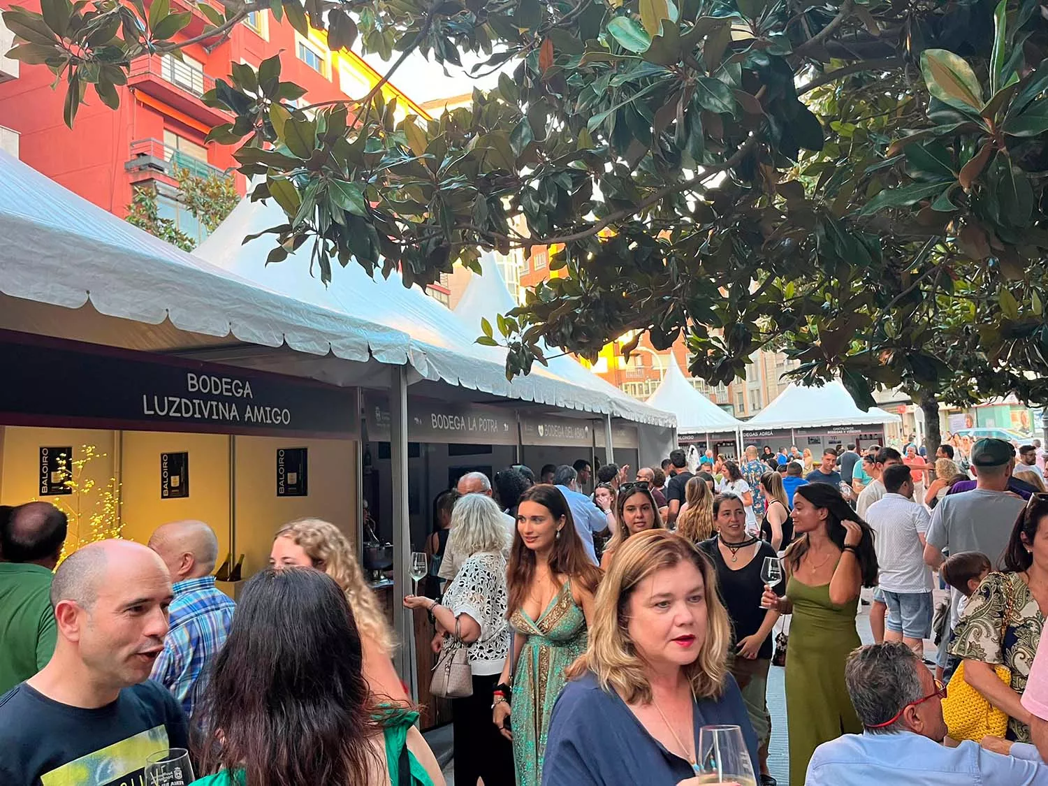 El regreso de la Feria del Vino a Ponferrada 'sirve' 5.000 tickets y ...