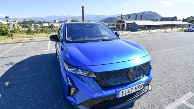 Renault Rafale (1) Renault Rafale (1)